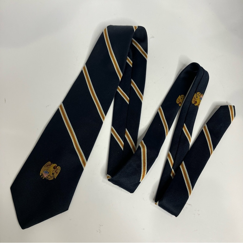 Smithsonian Institution 1988 striped tie centennial eagle building mens one size